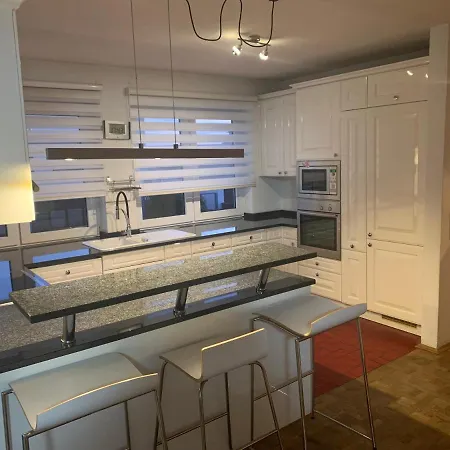 Apartmán Apartment Heinrich Mit Parkplaetzen Im Ruhigen Industriegebiet