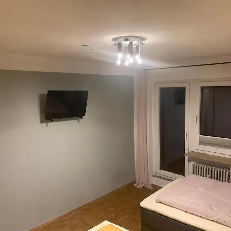 Apartment Heinrich Mit Parkplaetzen Im Ruhigen Industriegebiet *
