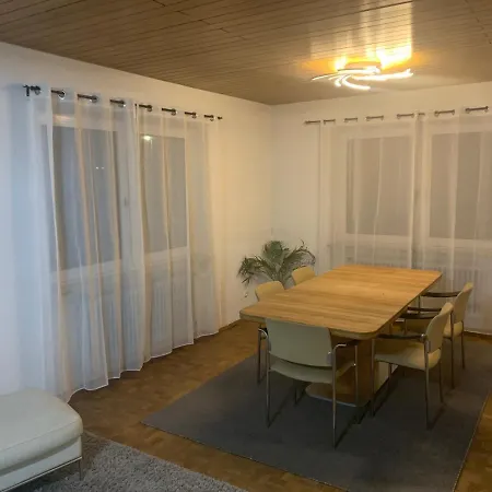 アパート Apartment Heinrich Mit Parkplaetzen Im Ruhigen Industriegebiet Heddesheim