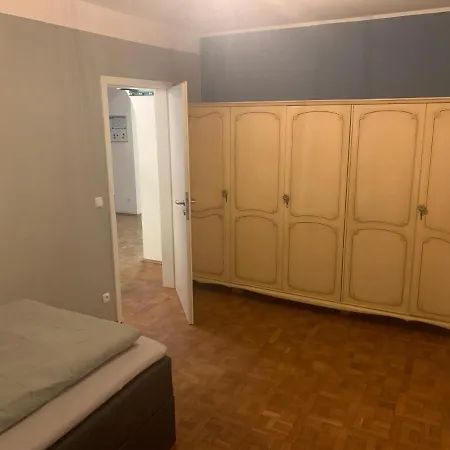Apartment Heinrich Mit Parkplaetzen Im Ruhigen Industriegebiet