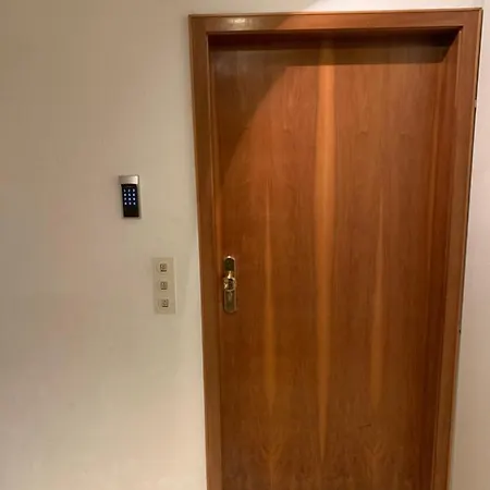 Apartment Heinrich Mit Parkplaetzen Im Ruhigen Industriegebiet 公寓 Heddesheim