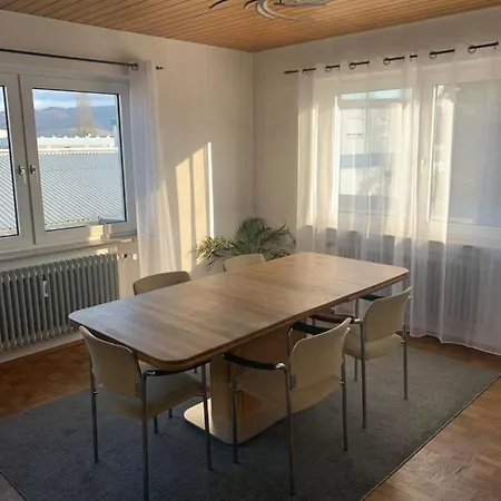 Apartment Heinrich Mit Parkplaetzen Im Ruhigen Industriegebiet Heddesheim